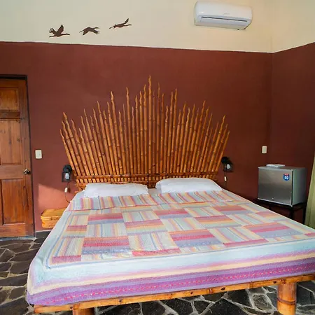 Heliconia Island Bed & Breakfast Las Horquetas Exterior photo