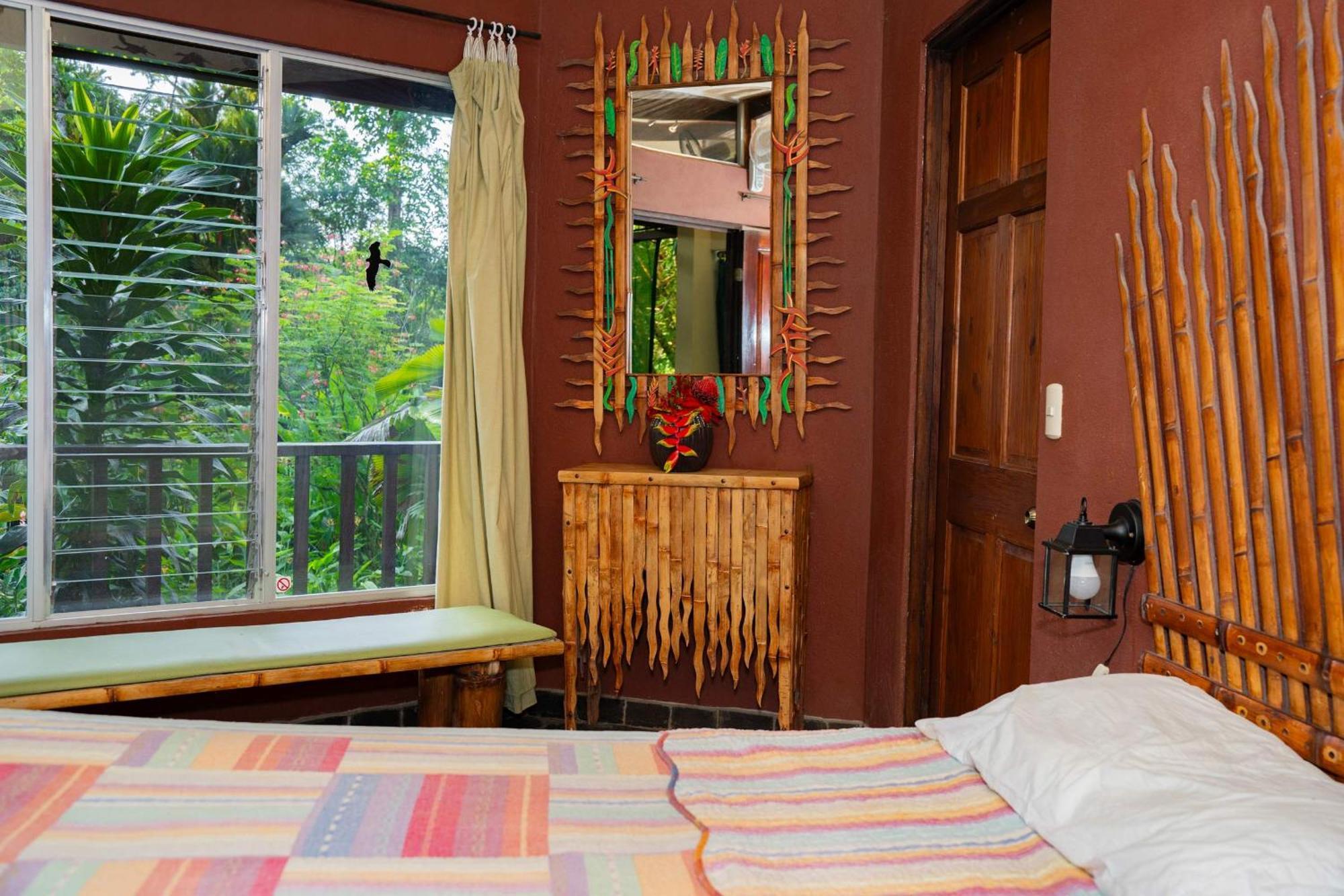 Heliconia Island Bed and breakfast 3*