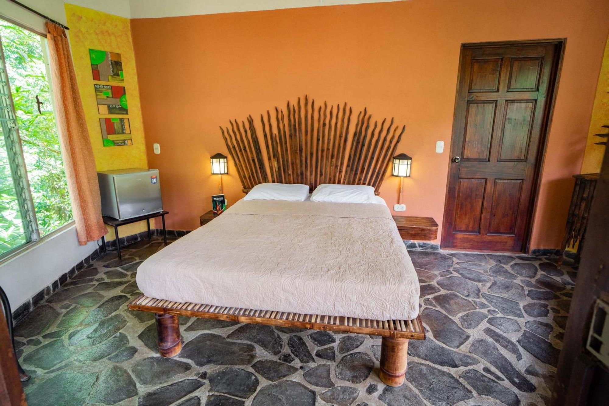 Heliconia Island Bed and breakfast Las Horquetas