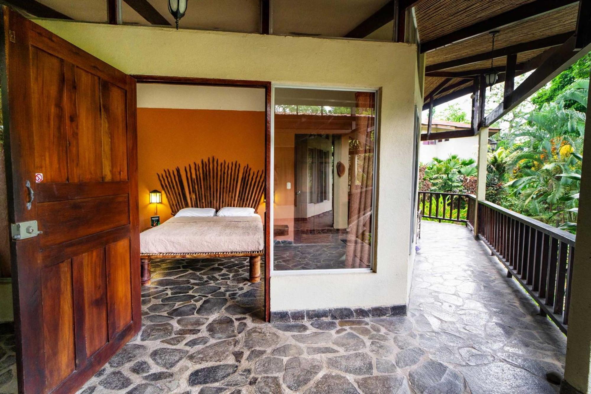 Heliconia Island 3*