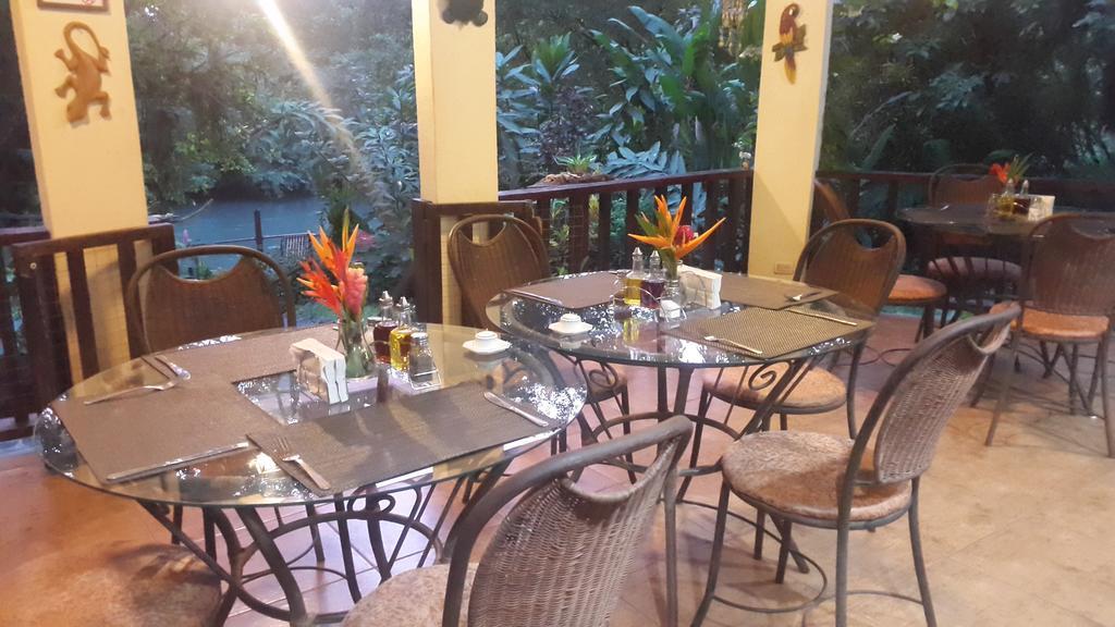 Bed and breakfast Heliconia Island